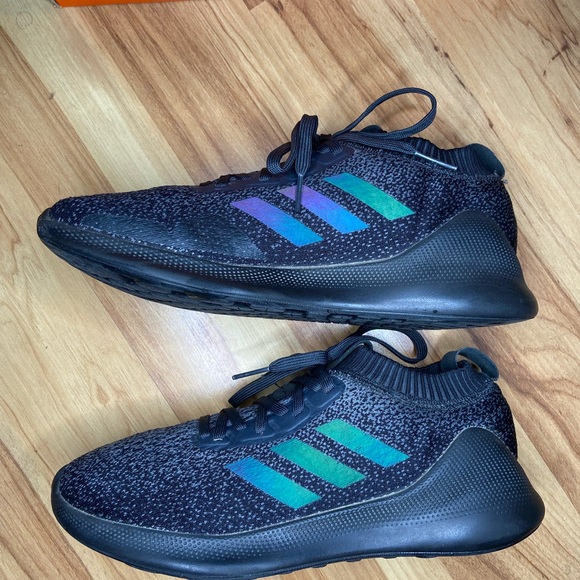 Adidas running shoes - Picture 3 of 7